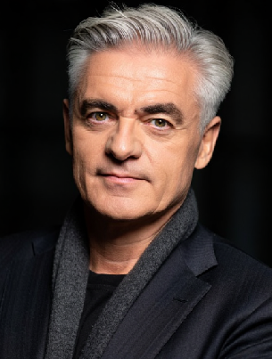 Dr. Carlos Mendoza Fernández